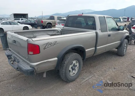 1998 Chevrolet S-10 Ls z USA, uszkodzony, nr VIN 1GCCT19W1W8177281